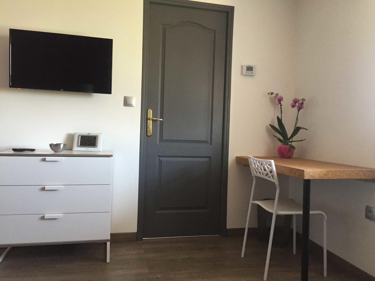 La Ferme Du Bonheur Bed & Breakfast Arbigny Exterior foto
